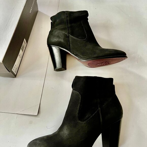 Vince Camuto Feina ankle bootie black silk goat size 8 - Picture 4 of 7